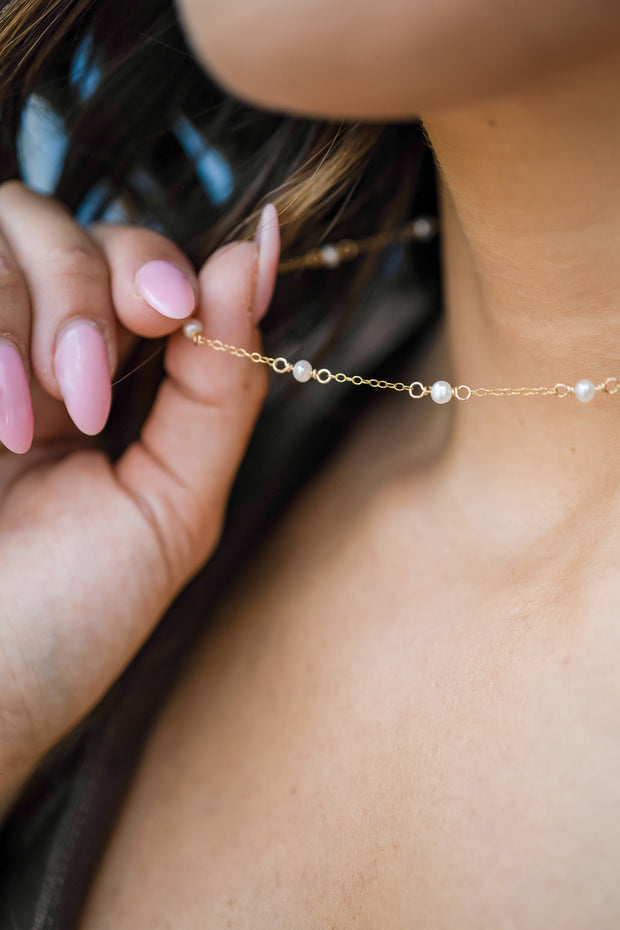 Dainty Multi Pearl Bead Choker Necklace